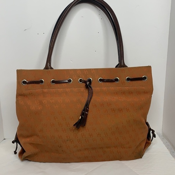 Dooney and Bourke Signature Tote orange - Picture 1 of 9